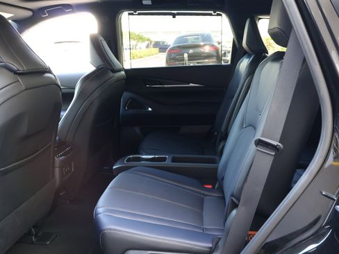 Certified 2026 INFINITI QX60 Sport w/ Dark Cargo Package image 18