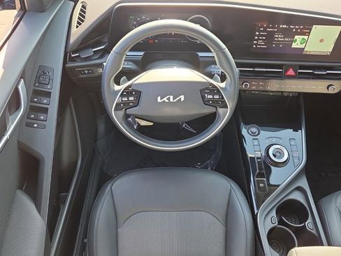 Used 2023 Kia Niro Wind FWD image 14