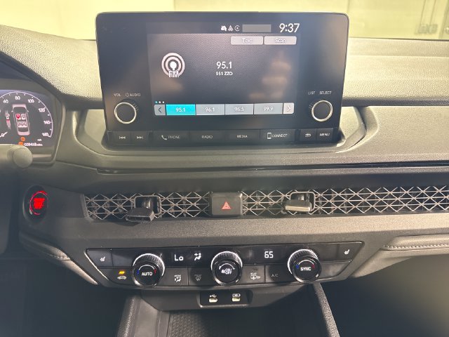 Used 2024 Honda Accord EX image 31