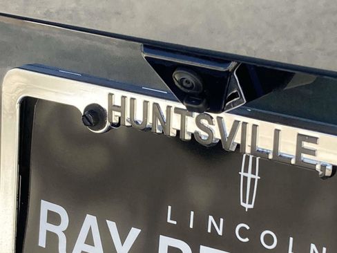 New 2025 Lincoln Navigator Reserve AWD/4WD image 5