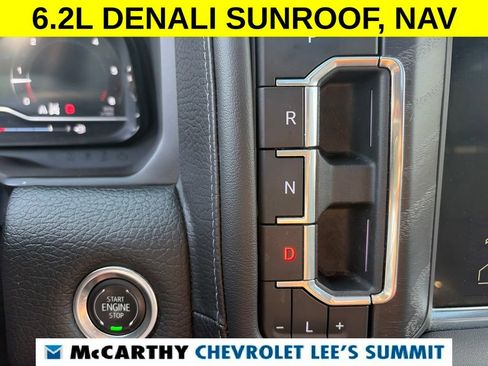 Used 2023 GMC Yukon Denali AWD/4WD image 11