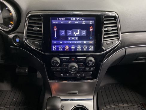 Used 2019 Jeep Grand Cherokee Limited w/ Luxury Group II image 23