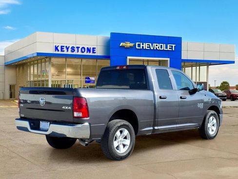 Used 2024 RAM 1500 Classic SLT AWD/4WD image 7