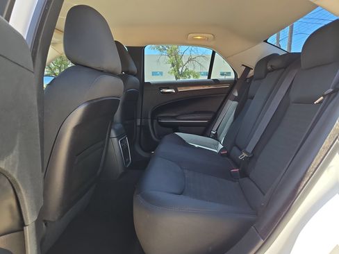 Used 2019 Chrysler 300 Touring w/ Sport Appearance Package RWD image 13