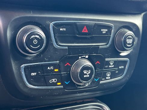 Used 2019 Jeep Compass Trailhawk image 20