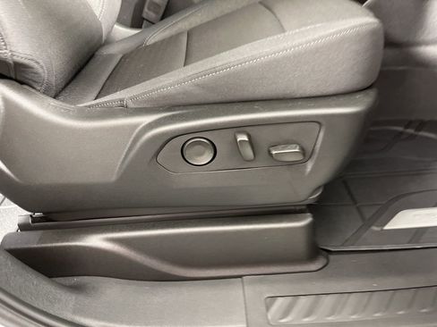 Certified 2024 Chevrolet Tahoe LS image 9