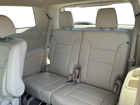 Used 2023 GMC Acadia Denali AWD/4WD image 21