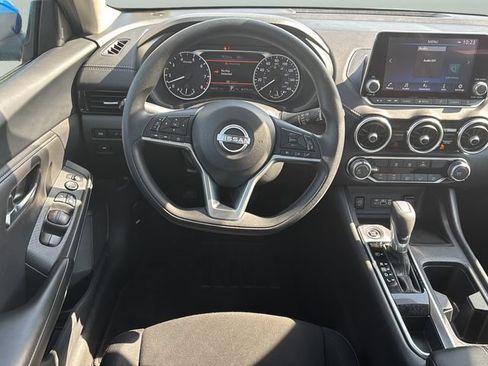 Used 2025 Nissan Sentra SV FWD image 18