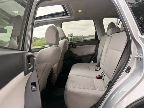 Used 2014 Subaru Forester 2.5i Premium w/ Popular Package #1 AWD/4WD image 18