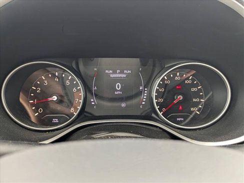 Used 2019 Jeep Compass Latitude FWD image 10