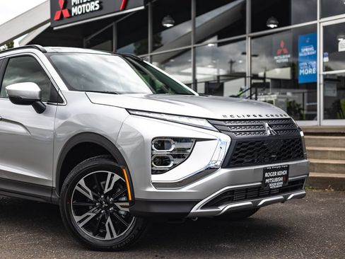 New 2026 Mitsubishi Eclipse Cross SE AWD/4WD image 3