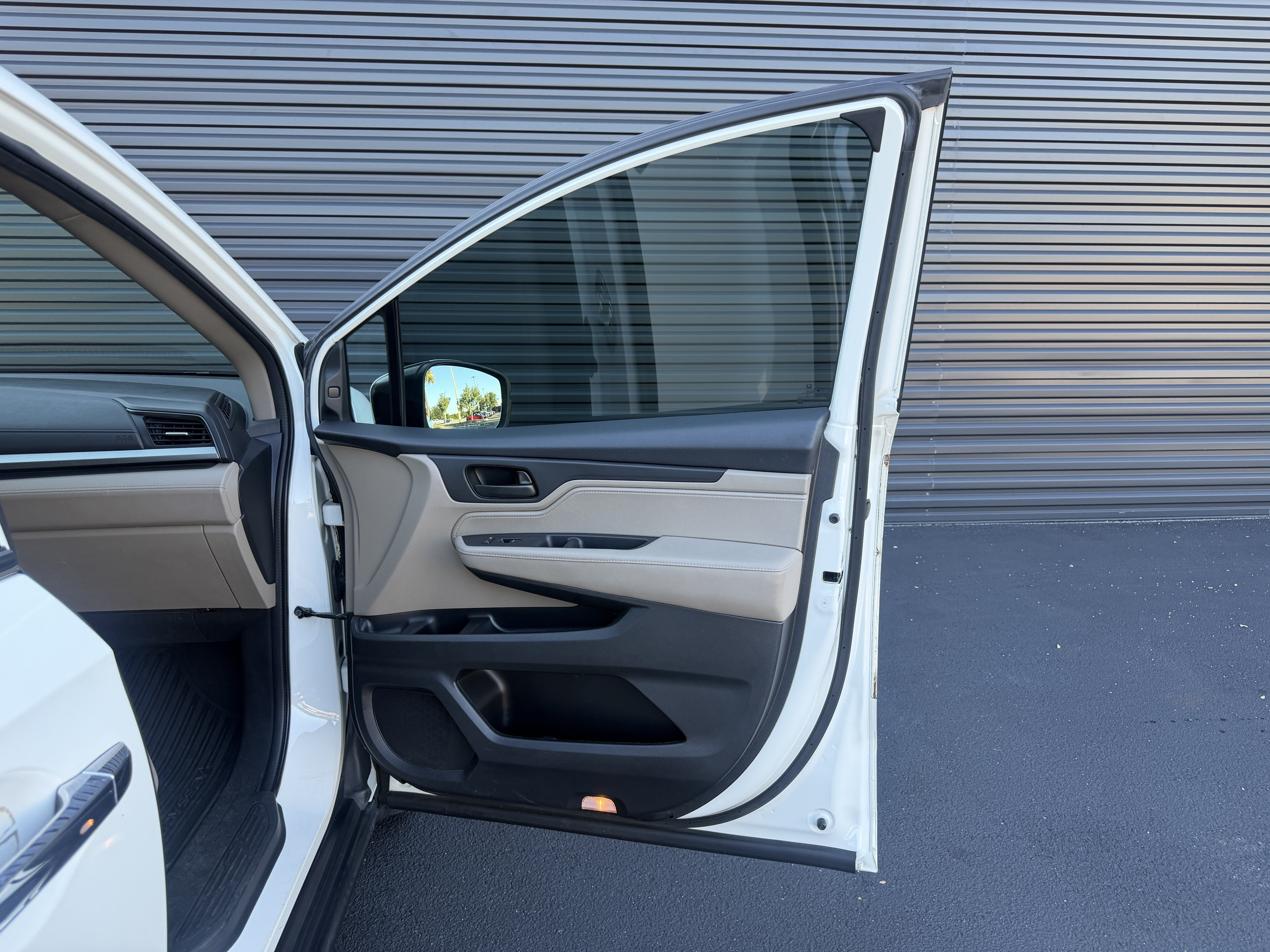 Used 2018 Honda Odyssey EX-L image 26