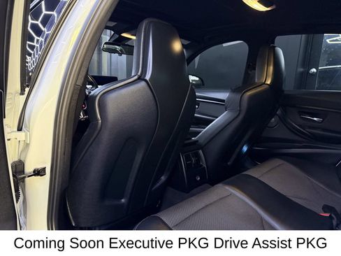Used 2018 BMW M3 RWD image 17