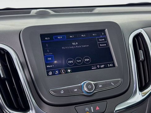 Used 2022 Chevrolet Equinox LT FWD image 14