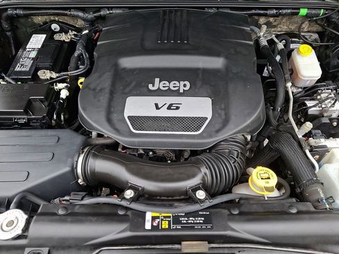 Used 2017 Jeep Wrangler Unlimited Sport w/ Quick Order Package 24S AWD/4WD image 26