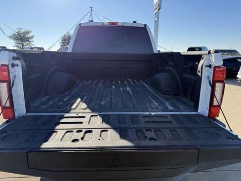 Used 2021 Ford F250 Lariat image 5