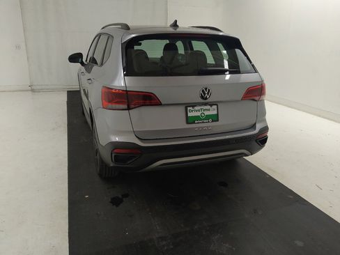 Used 2024 Volkswagen Taos S FWD image 6