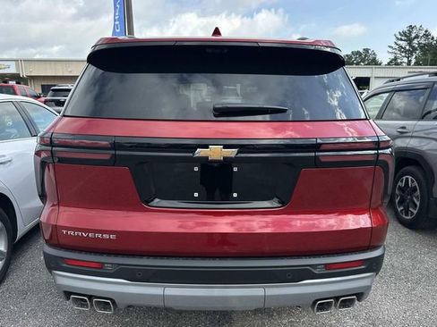 New 2026 Chevrolet Traverse LT FWD image 10