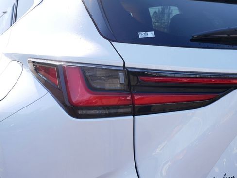 Used 2024 Lexus NX 350 AWD image 10