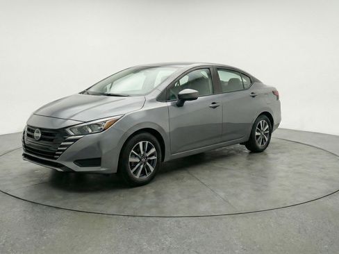 Used 2025 Nissan Versa SV FWD image 3