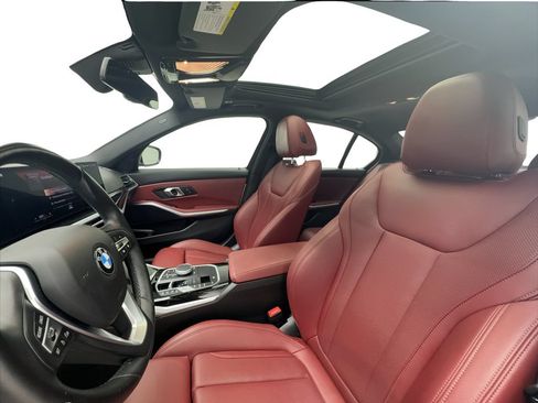 Used 2024 BMW 330i Sedan w/ Convenience Package RWD image 19