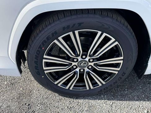 New 2026 Lexus LX 600 4WD w/ Luxury Package image 7