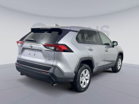 Used 2025 Toyota RAV4 LE FWD image 4
