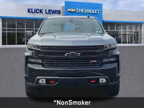 Used 2020 Chevrolet Silverado 1500 LT Trail Boss w/ Convenience Package image 2