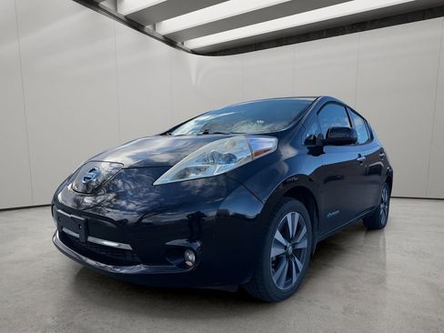 Used 2015 Nissan Leaf SL image 1