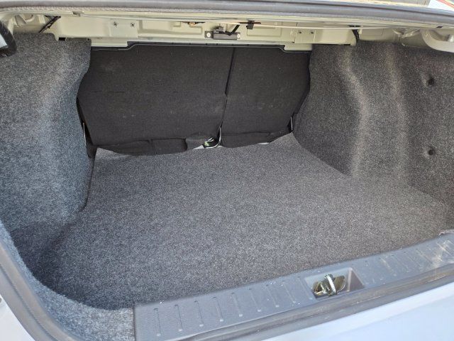 Used 2025 Nissan Versa SV FWD image 17