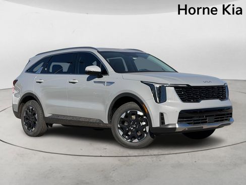 New 2026 Kia Sorento S image 2