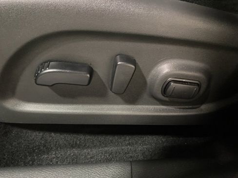 Used 2019 Nissan Murano SV image 18