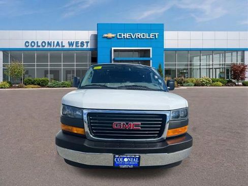 Used 2024 GMC Savana 2500 w/ Driver Convenience Package RWD image 2