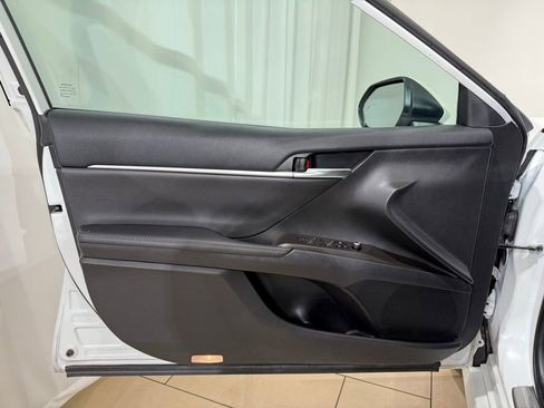 Certified 2022 Toyota Camry XLE image 14