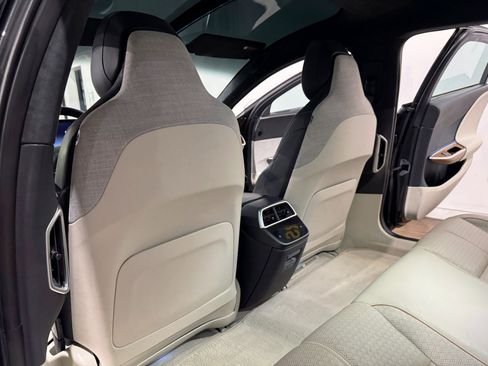 Used 2022 Lucid Air Grand Touring image 16