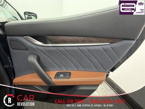 Used 2019 Maserati Ghibli S GranLusso image 33