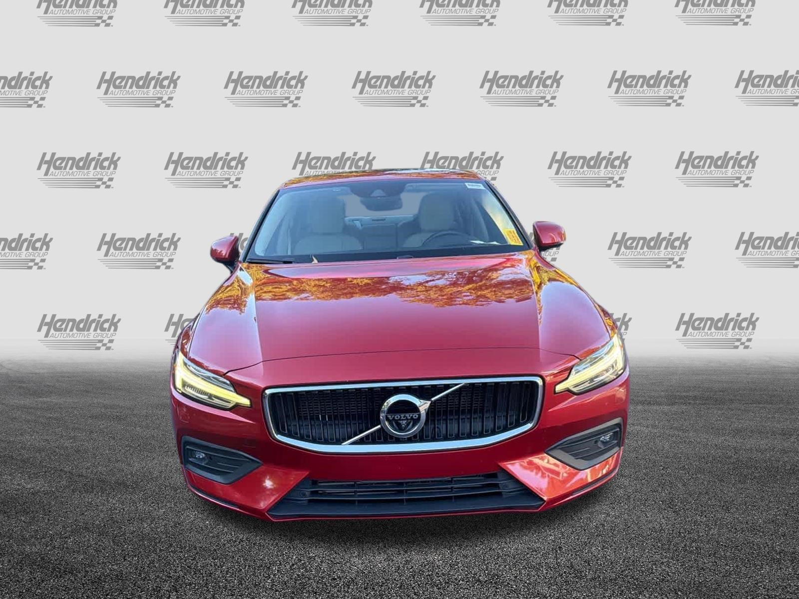 Used 2020 Volvo S60 T5 Momentum FWD image 3