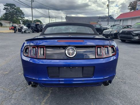 Used 2013 Ford Mustang Premium image 4