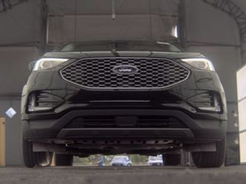 Used 2023 Ford Edge SEL w/ Convenience Package AWD/4WD image 3