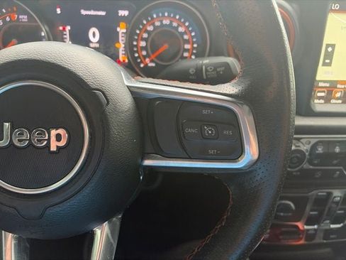 Used 2023 Jeep Gladiator Mojave w/ LED Lighting Group AWD/4WD image 17
