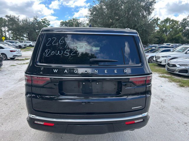 Used 2024 Jeep Wagoneer L Series II w/ Flexible Seating Group AWD/4WD image 18