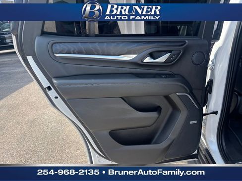 Used 2022 GMC Yukon Denali image 13