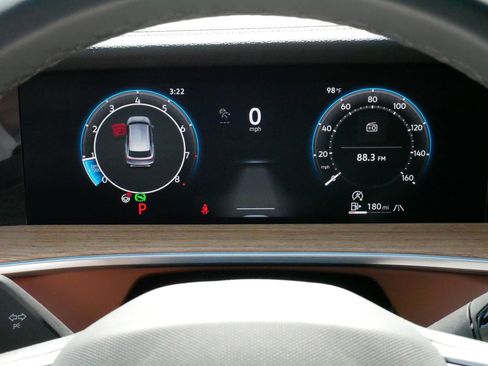 Certified 2025 Volkswagen Tiguan SEL R-Line AWD/4WD image 21