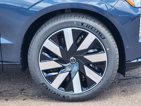 New 2026 Volvo EX90 Ultra AWD/4WD image 30