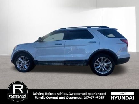 Used 2015 Ford Explorer XLT w/ Equipment Group 202A image 11