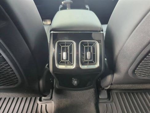 Used 2025 Kia Sorento SX FWD image 21
