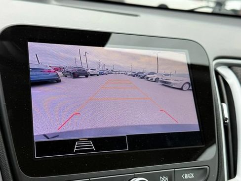 Used 2023 Chevrolet Malibu LT FWD image 25