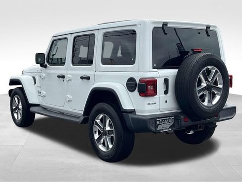 Used 2019 Jeep Wrangler Unlimited Sahara image 5