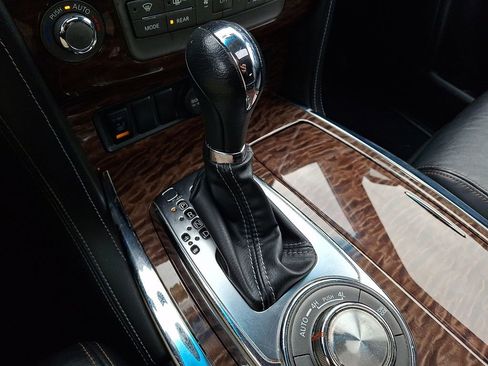 Used 2017 Nissan Armada SL w/ Moonroof Package image 17