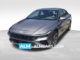 Used 2025 Hyundai Elantra SEL FWD video 1